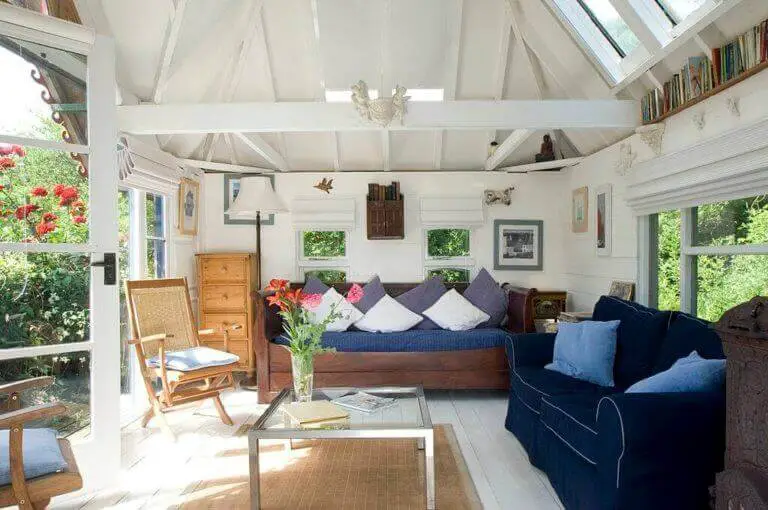 What is the Best Type of Flooring for an Unheated Sunroom? 6 Top Picks