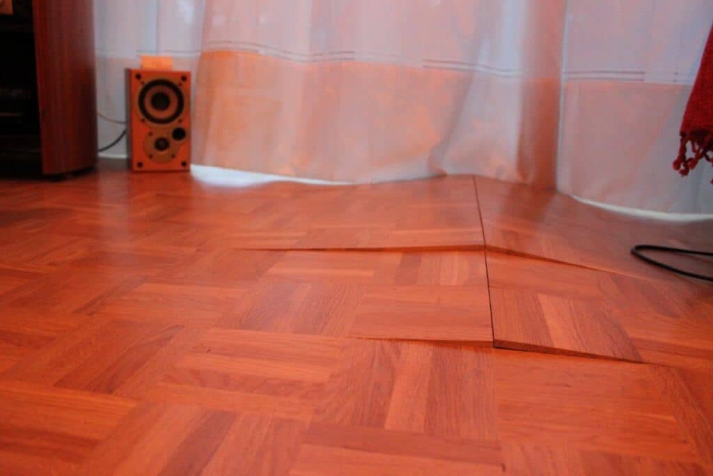 How to Repair Swollen Laminate Flooring