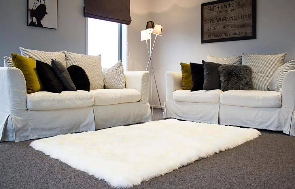 How To Clean A Sheepskin Rug 6 Quick Tips, What Is The Best Way To Wash A Sheepskin Rug