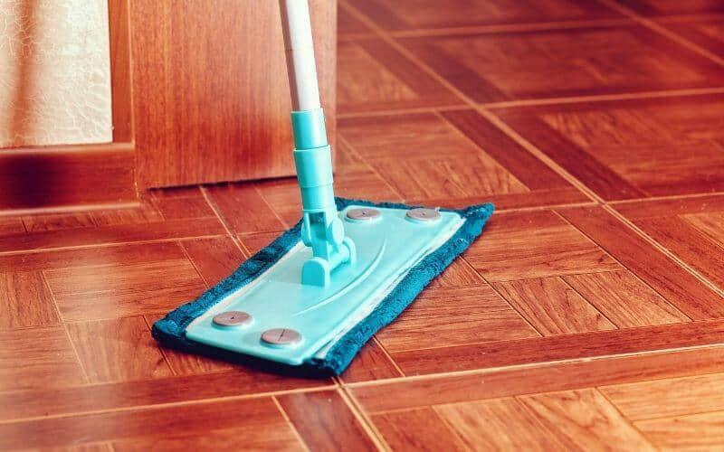 how to mop tile floors without streaks