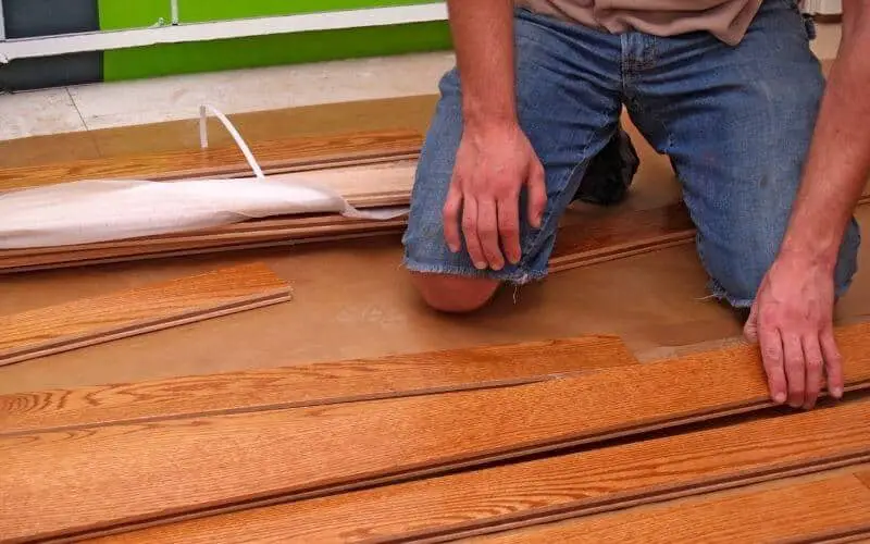 How To Remove Tongue And Groove Flooring (4 Simple Steps)