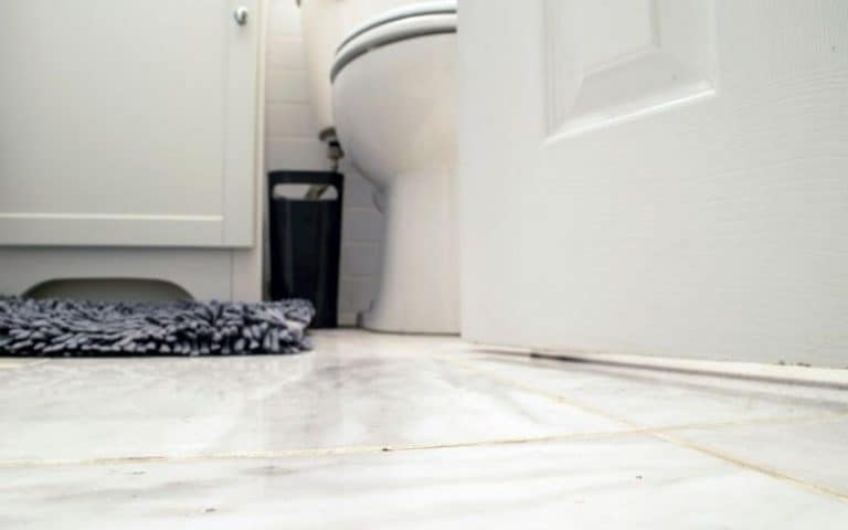 easy-tips-on-how-to-clean-marble-floor-in-bathroom