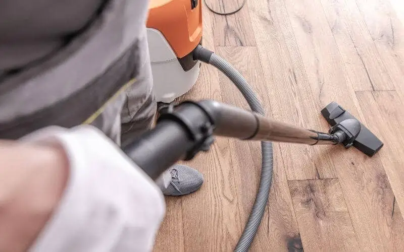 how to distress hardwood floors
