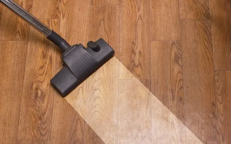 cleaning linoleum floors