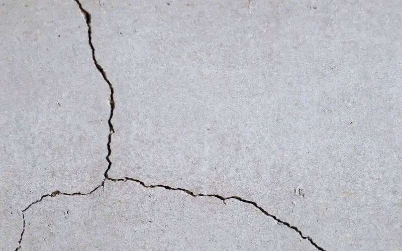how to stop water from coming through concrete floor