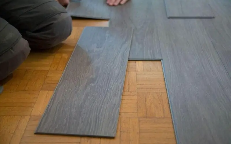 installing an evp flooring