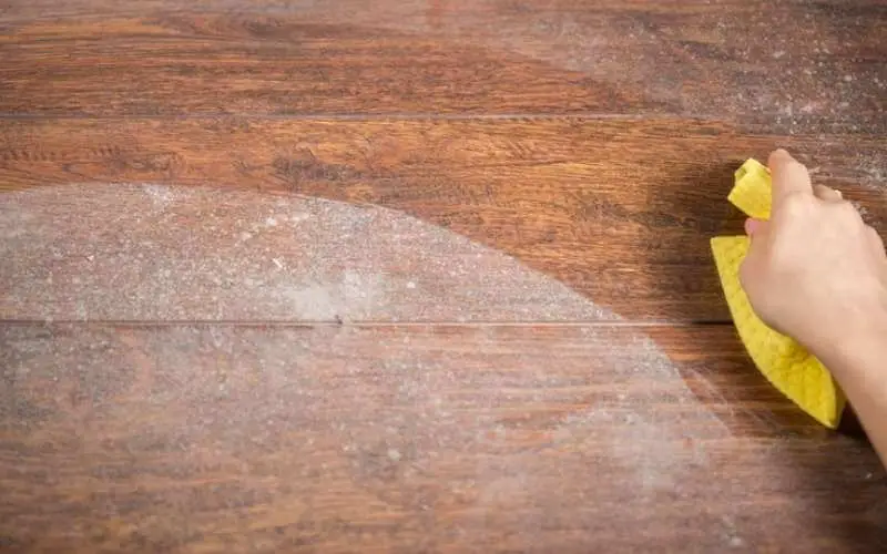 cleaning diatomaceous earth off hardwood floor