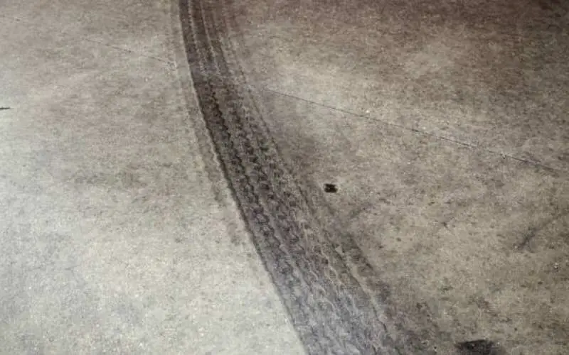 how to get rid of tire marks on concrete