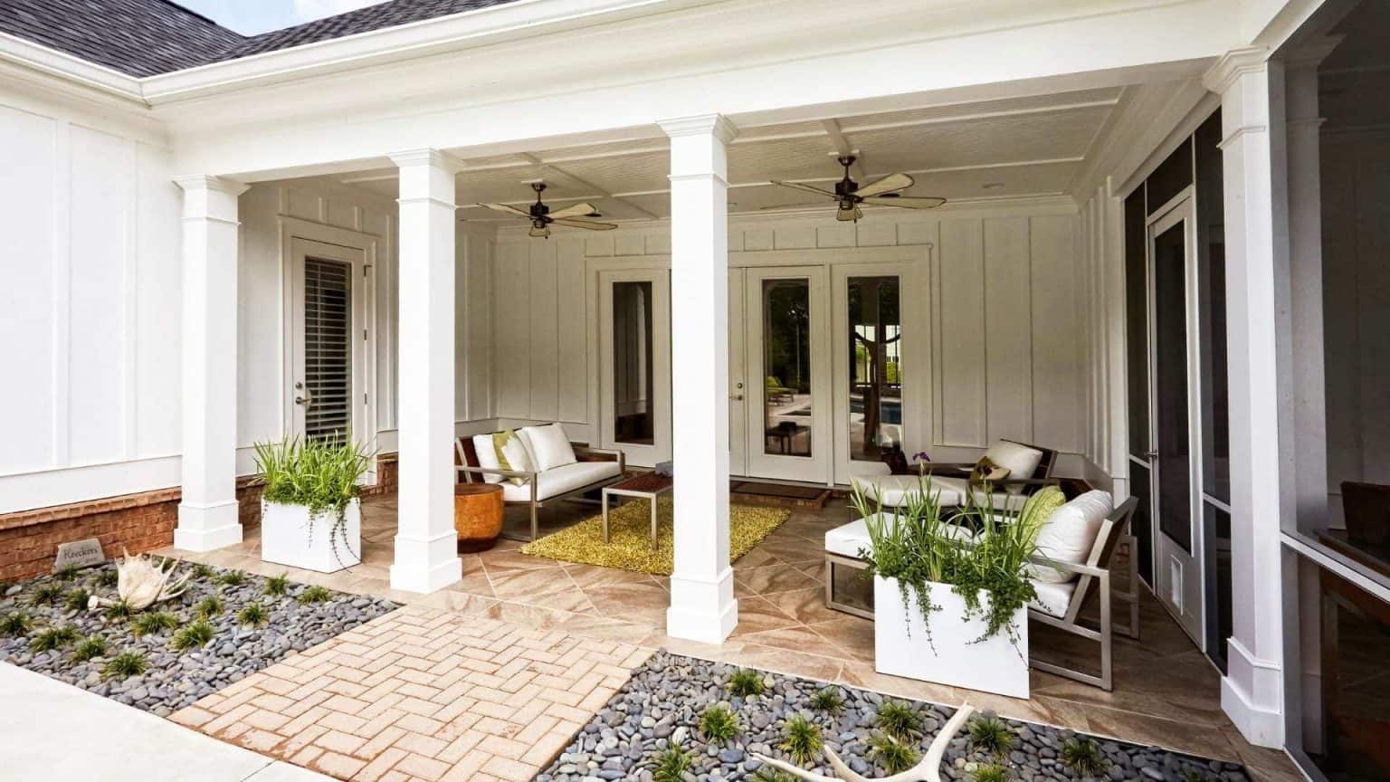 How to Keep Outdoor Rug From Blowing Away (5 Great Ways)